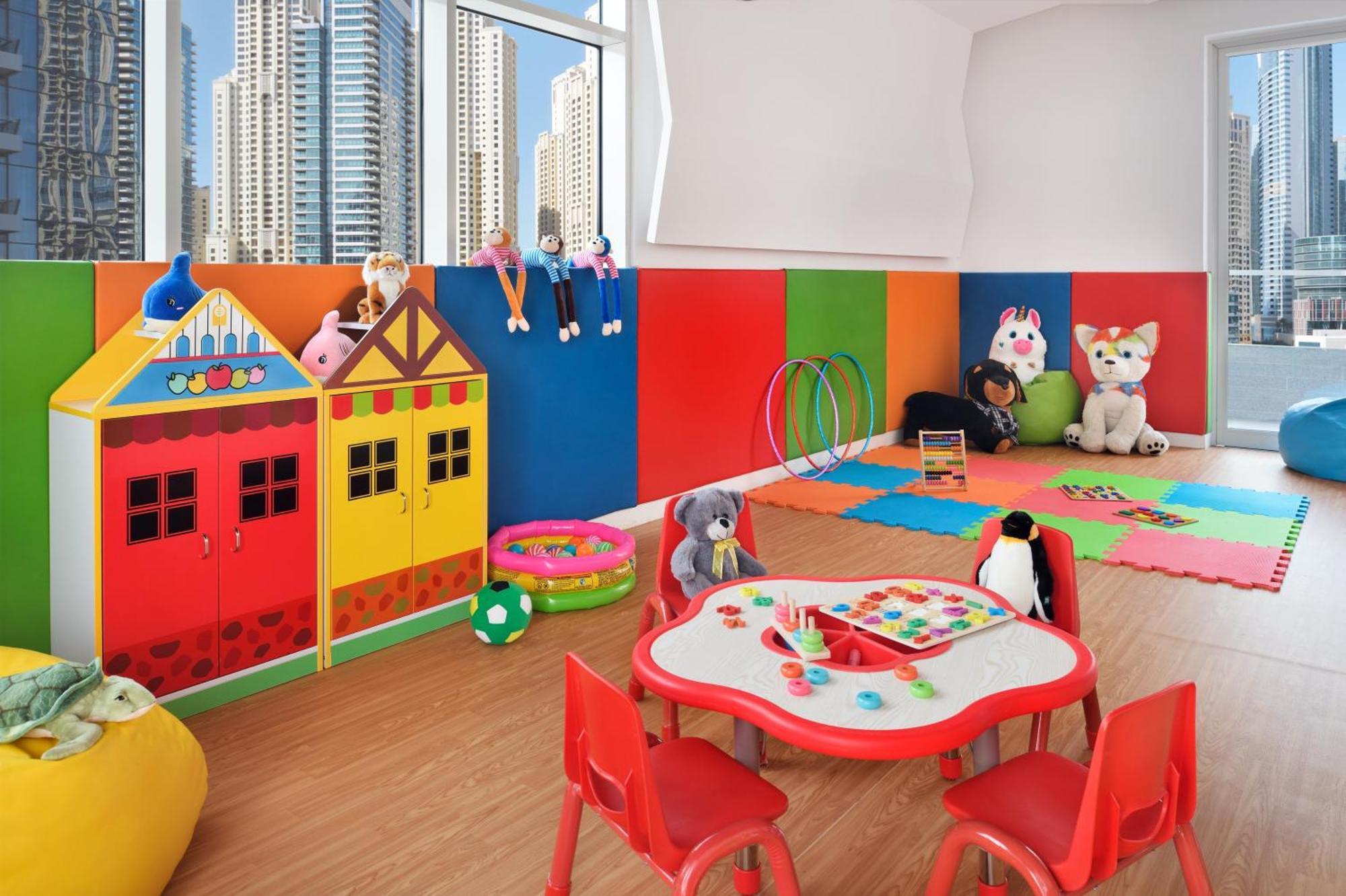 Hotel Crowne Plaza Dubai Marina By Ihg Zewnętrze zdjęcie A nursery in Dubai